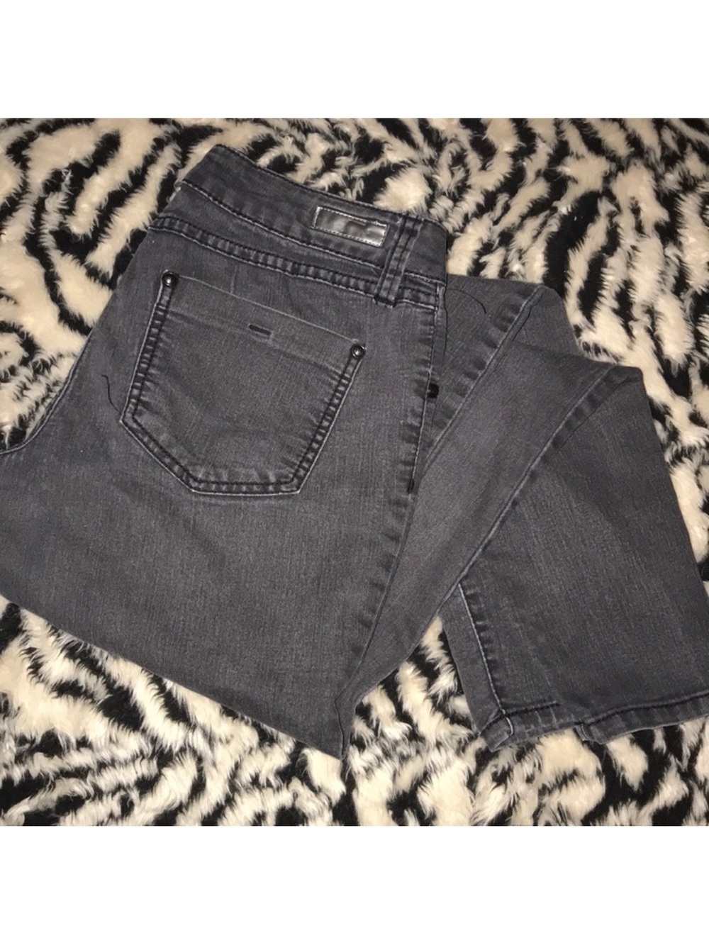 Elle black Jeans size 6R skinny Fit
